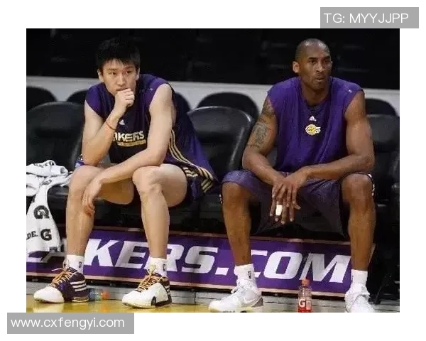 加内特与姚明的内线对决:NBA历史上最具影响力的双塔组合分析 加内特与姚明的内线对决:NBA历史上最具影响力的双塔组合分析