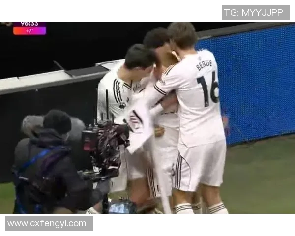 欧冠激战里昂与莱比锡握手言和补时进球引发全场狂欢与转会传闻交织