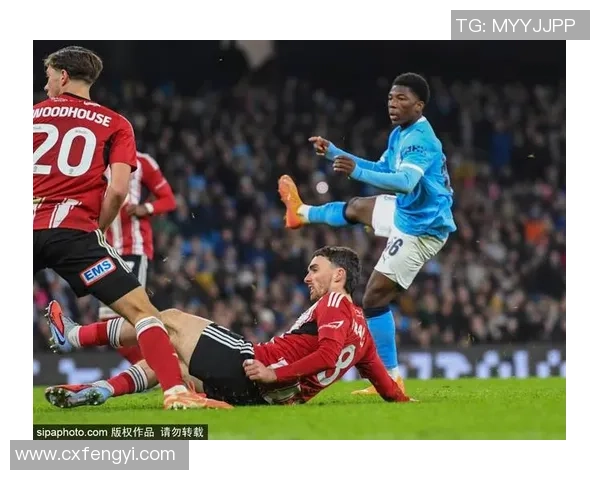 英超激战巴黎圣日耳曼与拜仁握手言和红牌争议引发全场热议 英超激战巴黎圣日耳曼与拜仁握手言和红牌争议引发全场热议