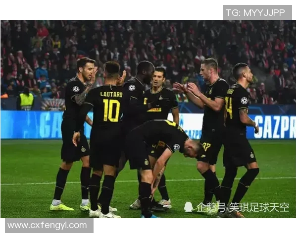 国王杯激战莱比锡与国米1比1平神奇扑救引发争议判罚全场沸腾 国王杯激战莱比锡与国米1比1平神奇扑救引发争议判罚全场沸腾