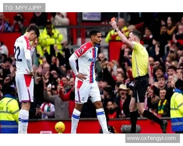 英超激战巴黎圣日耳曼大胜里昂红牌争议引发全场热议与战术分析