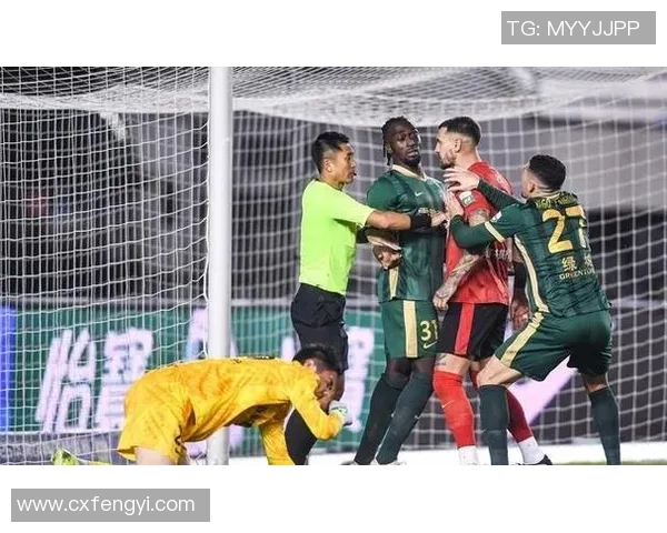 中超激战:多特蒙德逆转里昂上演进球大战精彩集锦回顾