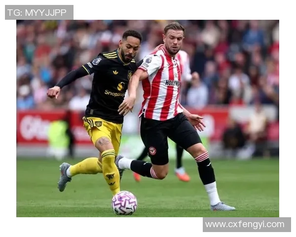 意甲激战:利物浦狂胜曼联六球大捷引发全场震动 意甲激战:利物浦狂胜曼联六球大捷引发全场震动